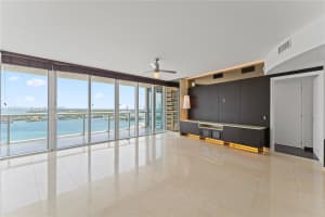 450 Alton Rd 2703 Miami Beach, FL 33139 - MLS#A11806262
