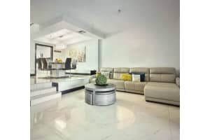 8992 Palm Tree Ln 8992 Pembroke Pines, FL 33024 - MLS#A11806284