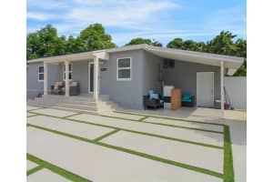 100 Ne 171st Ter, Miami