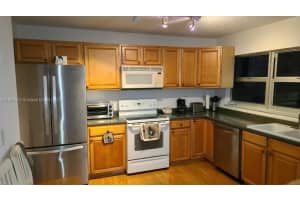1825 S Ocean Dr 708, Hallandale Beach