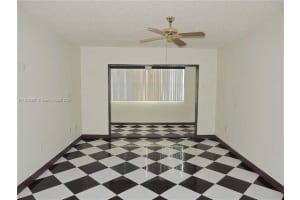 8595 Sunrise Lakes 307 Sunrise, FL 33322 - MLS#A11806397