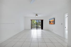 126 S Cypress Rd 729, Pompano Beach, FL 33060 - MLS#A11806444