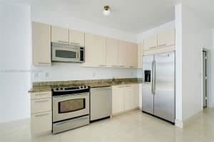 2001 Meridian Ave APT 516, Miami Beach, FL 33139, - MLS#A11806506