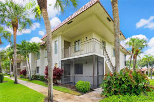 16193 Saddle Club Rd 102, Weston