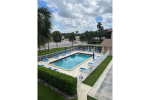 250 Jacaranda Dr Apartment 303, Plantation, FL 33324, - MLS#A11806596