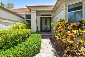 2690 Meadowood Dr, Weston, FL 33332, Sold 08/05/25