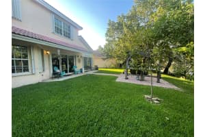 2220 NW 137th Ave, Sunrise, FL 33323 - MLS#A11806652