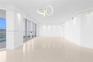 21200 Point Pl, Aventura, FL 33180, Sold 08/19/25