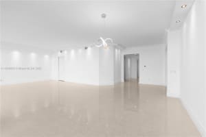 21200 Point Pl, Aventura, FL 33180, Sold 08/19/25