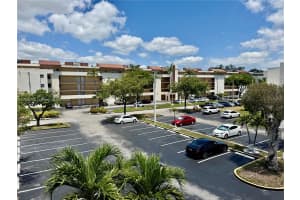 8810 Fontainebleau Blvd APT 318, Miami, FL 33172, - MLS#A11806745