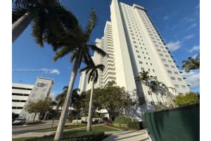 15051 Royal Oaks Ln APT 1703, North Miami, FL 33181, - MLS#A11806774