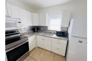 301 NW 37th St, Miami, FL 33127, - MLS#A11806787