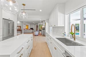 14270 Sw 74th Ct, Palmetto Bay