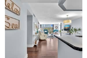 6423 Collins Ave 409 Miami Beach, FL 33141 - MLS#A11806882