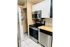 8000 Fairview Dr APT 310, Tamarac, FL 33321, - MLS#A11806918