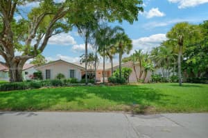 9620 E Calusa Club Dr, Miami, FL 33186 - MLS#A11806932