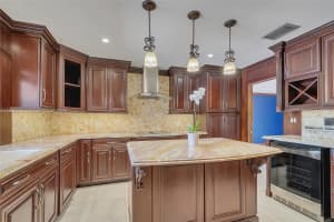 9620 E Calusa Club Dr, Miami, FL 33186 - MLS#A11806932