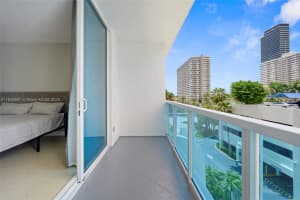 1945 S Ocean Dr APT 404, Hallandale Beach, FL 33009, - MLS#A11806991