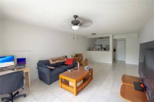 11201 SW 13th St APT 101, Pembroke Pines, FL 33025, - MLS#A11807052