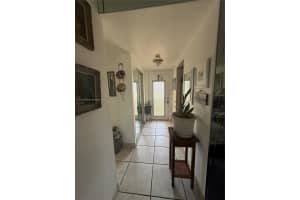 8021 Sunrise Lakes Dr N, Sunrise, FL 33322, Sold 07/25/25