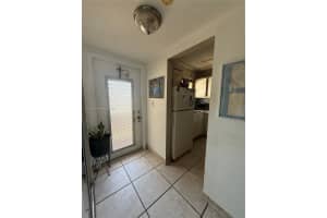 8021 Sunrise Lakes Dr N, Sunrise, FL 33322, Sold 07/25/25