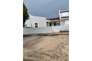 19423 Nw 53rd Pl, Miami Gardens