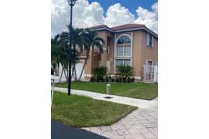 16461 Sw 100th Ter, Miami
