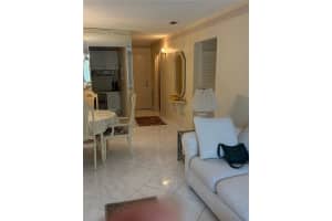 1395 Ne 167th St 203, Miami