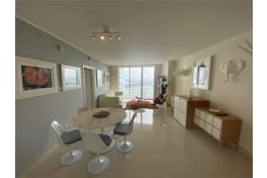 325 Biscayne Blvd, Miami, FL 33131, Sold 07/28/25