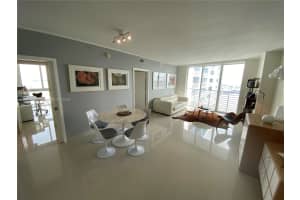 325 Biscayne Blvd, Miami, FL 33131, Sold 07/28/25