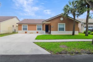 19171 NW 89th Ct, Hialeah, FL 33018, Sold 07/31/25