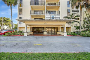 650 NE 149th St APT 406A, Miami, FL 33161, - MLS#A11807295