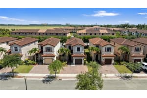 3756 Ne 1st St, Homestead