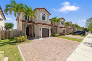 3756 NE 1st St, Homestead, FL 33033, - MLS#A11807317