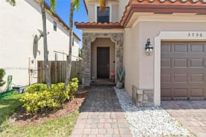 3756 NE 1st St, Homestead, FL 33033, - MLS#A11807317
