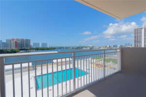 250 174th St APT 601, Sunny Isles Beach, FL 33160, Sold 07/31/25
