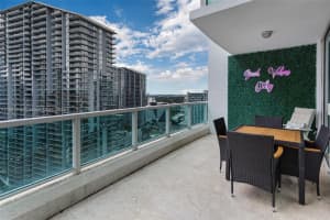41 Se 5th St 2008 Miami, FL 33131 - MLS#A11807342
