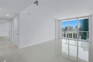 500 Brickell Ave, Miami, FL 33131, Sold 08/27/25