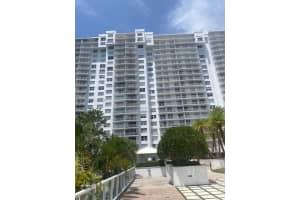 2801 Ne 183rd St 1011w, Aventura