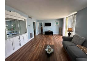 7900 Tatum Waterway Dr, Miami, FL 33141, Sold 07/18/25