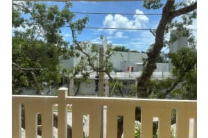 7900 Tatum Waterway Dr, Miami, FL 33141, Sold 07/18/25