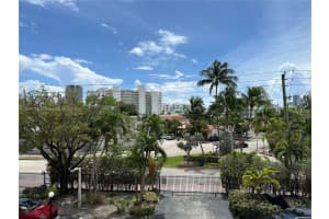 7900 Tatum Waterway Dr, Miami, FL 33141, Sold 07/18/25