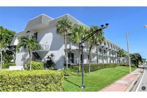 4013 N Ocean Dr APT 102, Lauderdale-By-The-Sea, FL 33308, - MLS#A11807533