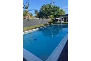 1735 Sw 97th Pl Miami, FL 33165 - MLS#A11807602