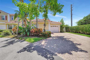 1150 Queen Palm Ct, Hollywood, FL 33019, - MLS#A11807719