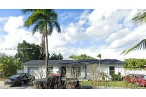 10321 Fairway Heights Blvd, Miami