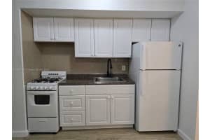 1140 71st St APT 3, Miami Beach, FL 33141, Sold 09/29/25