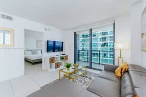 31 SE 6th St APT 2408, Miami, FL 33131, - MLS#A11807799