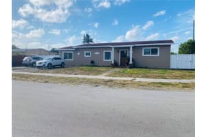 3745 Nw 171st Ter, Miami Gardens