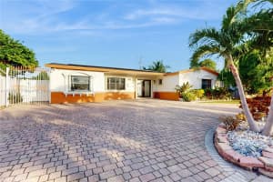 3920 NW 36th Ave, Lauderdale Lakes, FL 33309, - MLS#A11807912